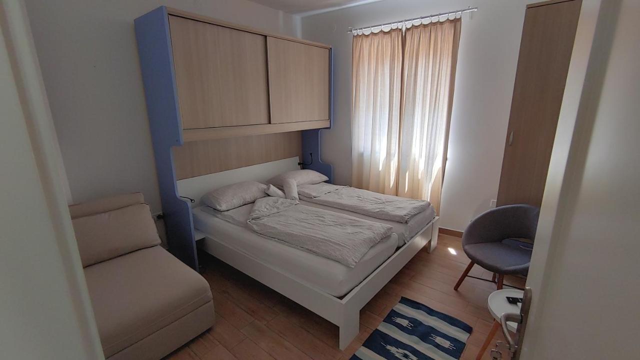 B&B Isola Izola Luaran gambar